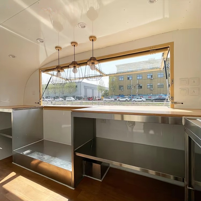 Coffee Equipment - Volledig uitgeruste mobiele foodtrailer, praktische catering-